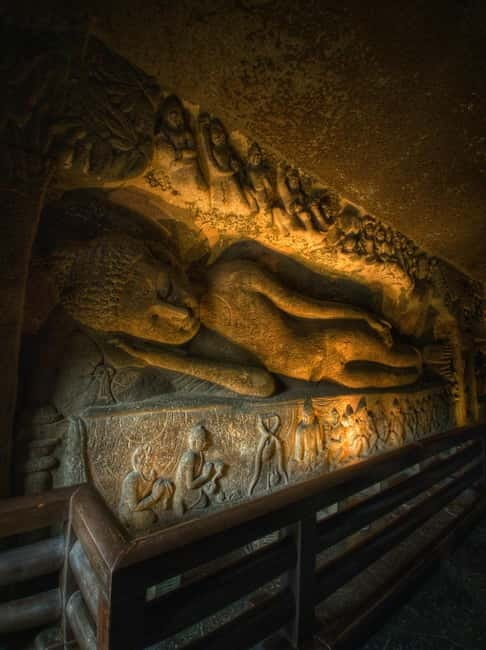 From Aurangabad: 2-Day Ajanta and Ellora Caves Private Tour - Lunch and the possible stop at Bibi Ka Maqbara