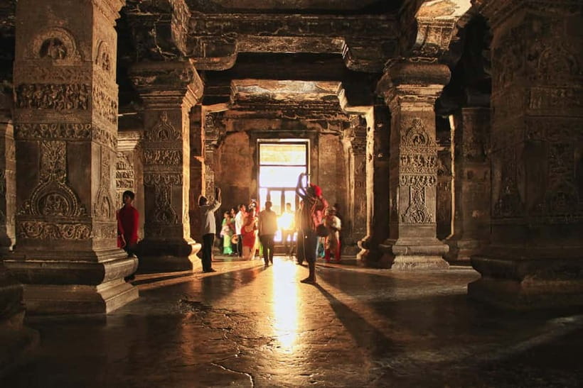 From Aurangabad: 2-Day Ajanta and Ellora Caves Private Tour - Day 1: The road to Ajanta