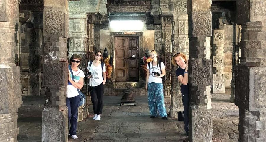 From Chennai: Private Kanchipuram and Mahabalipuram Day Tour - Ekambareswarar Temple and living worship