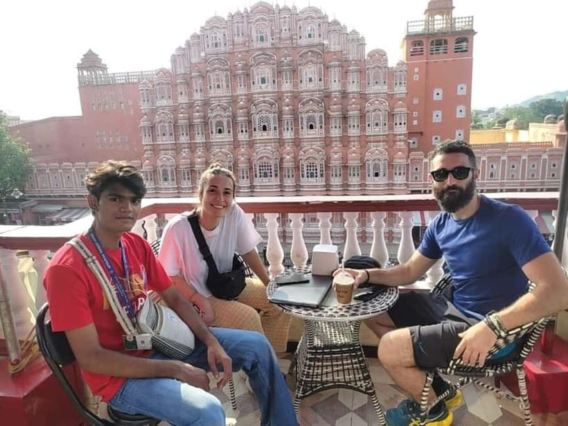 From Delhi: 2-Day Jaipur Private Guided Tour - Guides, drivers, and the value of a private group