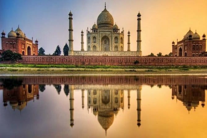 From Delhi : 3 Day Private Luxury Golden Triangle Tour By Car - Taj Mahal at sunrise