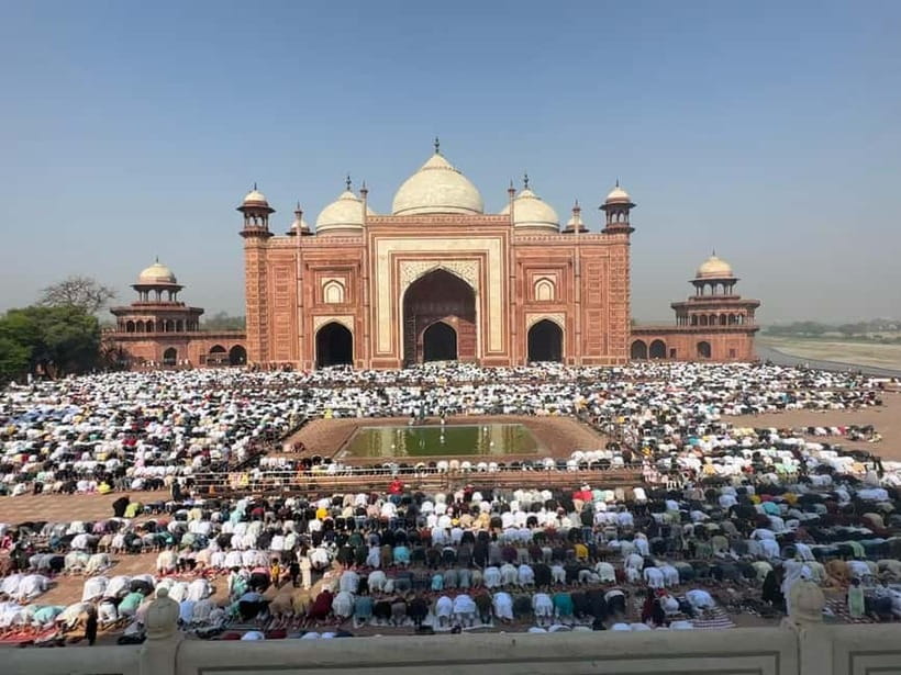 From Delhi:All Inclusive Taj Mahal Day Tour by Fastest Train - What the $19 price really means