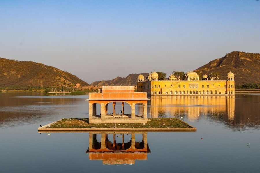 From Delhi: Jaipur Day Trip by Fast Train or Private Car - Jantar Mantar: do not rush the science