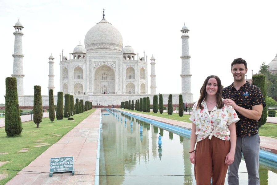 From Delhi: Overnight Taj Mahal & Agra City Tour by Car - Breakfast, checkout, and the road to Fatehpur Sikri