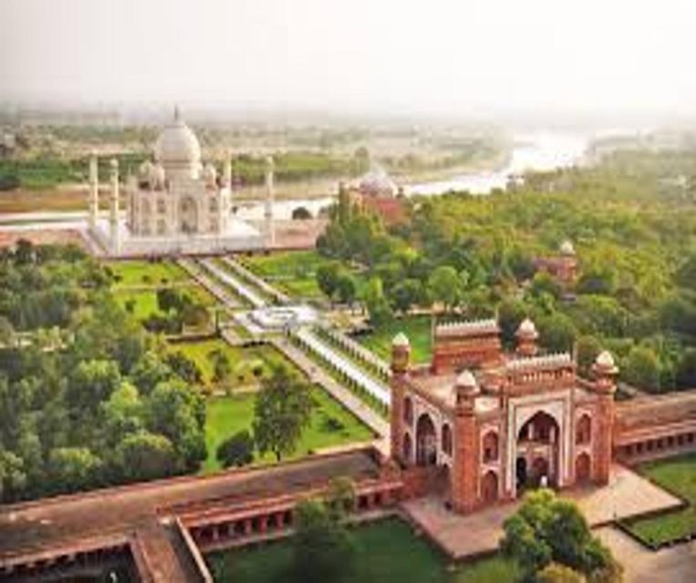 From Delhi: Private 2-Day Golden Triangle Agra & Jaipur Tour - Hawa Mahal and the famous window wall