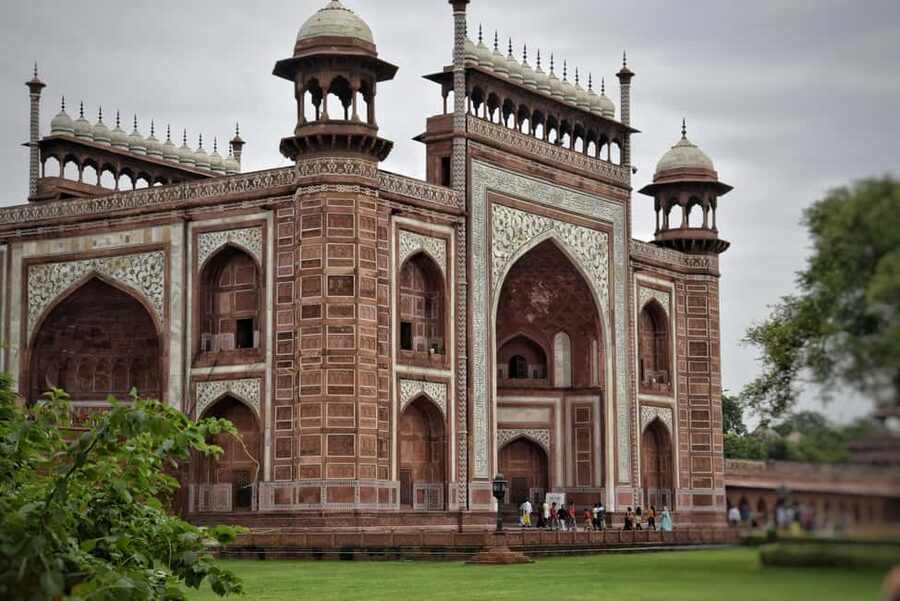 From Delhi: Private 2-Day Golden Triangle Luxury Tour - Is $140 per person good value?