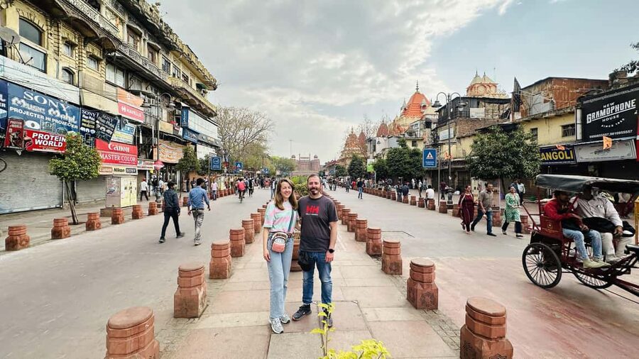 From Delhi: Private 3-Day Golden Triangle Luxury Tour - Day 2: The Taj Mahal at sunrise and Agra’s quieter monuments