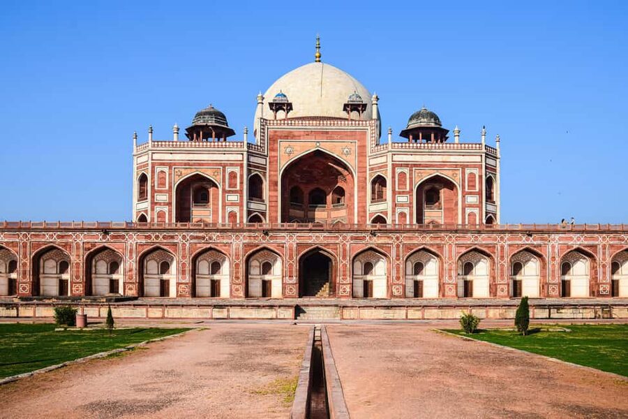 From Delhi: Private 3-Day Golden Triangle Luxury Tour - Drivers, guides, and the private format