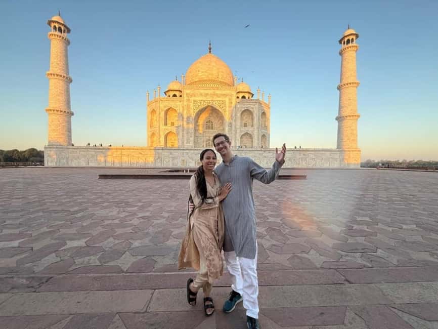 From Delhi: Private 3-Day Golden Triangle Tour with Hotels - Day three: Jaipur forts, palaces, and working astronomy