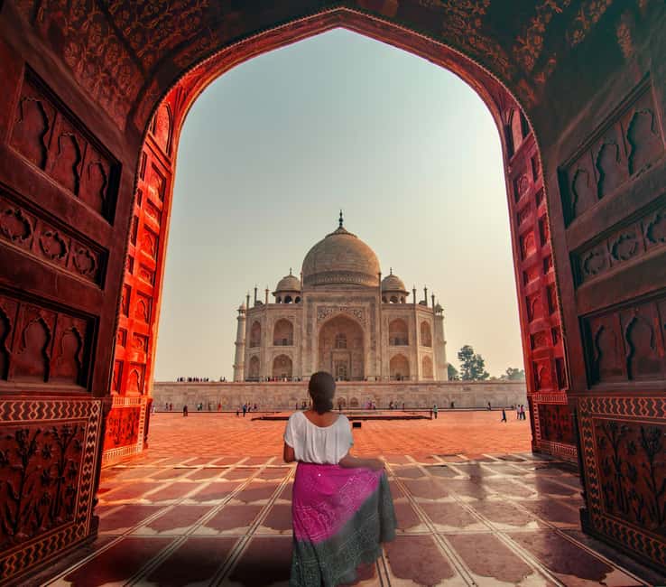 From Delhi: Private 5-Day Golden Triangle Tour - Day 2: From Delhi to Agra, with the Taj Mahal across the river