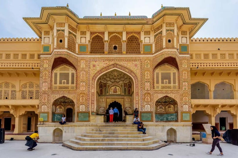 From Delhi: Private Full-Day Jaipur Highlights Tour - Panna Meena Ka Kund and the water wisdom of Jaipur