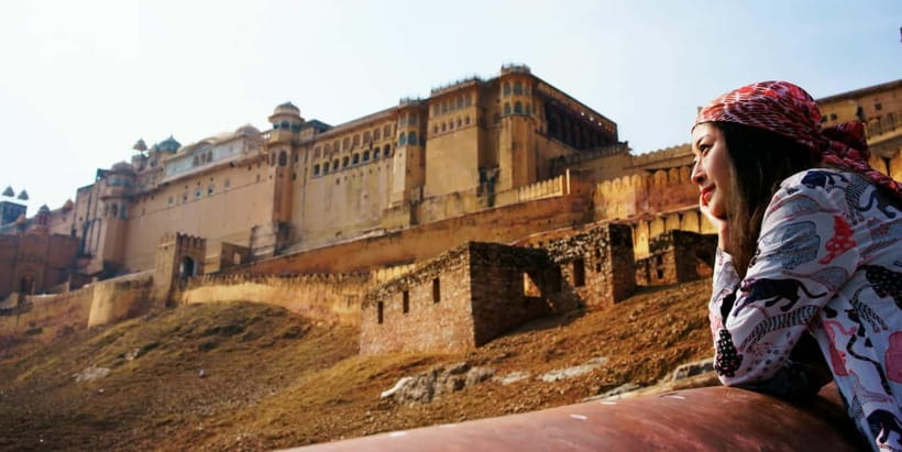 From Delhi: Private Full-Day Jaipur Highlights Tour - City Palace: royal courtyards and controlled grandeur