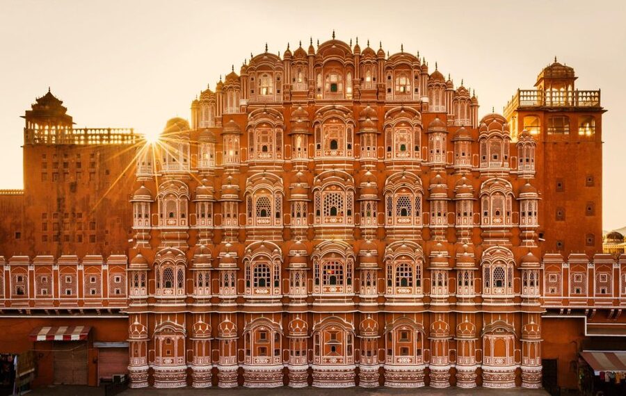 From Delhi: Private Jaipur & Amber Fort Guided Tour by Car - Key points to know before booking