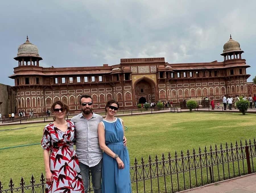 From Delhi: Private Taj Mahal, Agra Fort & Baby Taj Day Tour - Entering the Taj Mahal with a private guide