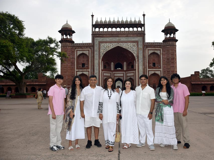 From Delhi : Private Taj Mahal & Agra Tour with 5 Star Lunch - The guides make the difference
