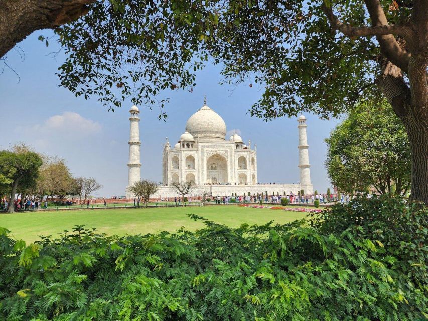 From Delhi: Private Taj Mahal Day Tour By Car and Driver - Breakfast with a rooftop Taj view
