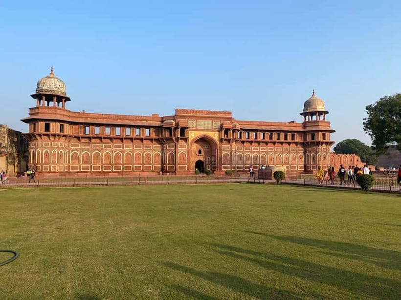 From Delhi: Private Taj Mahal Day Tour By Car and Driver - Who should book this Agra day trip?