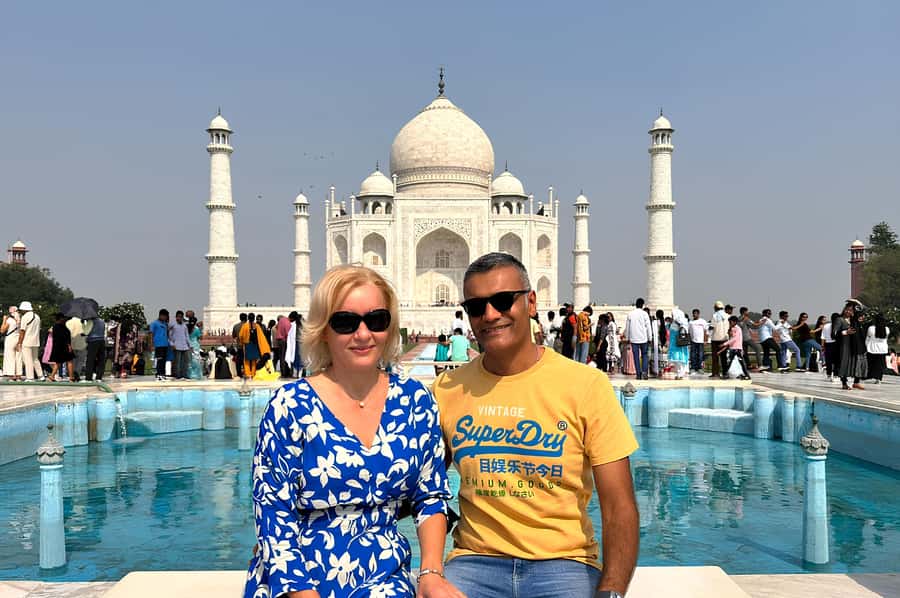 From Delhi: Private Taj Mahal Day Tour with Fast-Track Entry - Key points at a glance