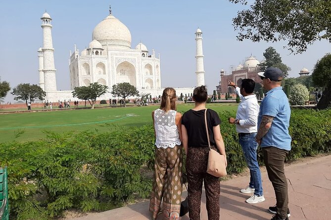 From Delhi: Private Taj Mahal Sunrise, Baby Taj & Fort Tour - Lunch and the return to Delhi