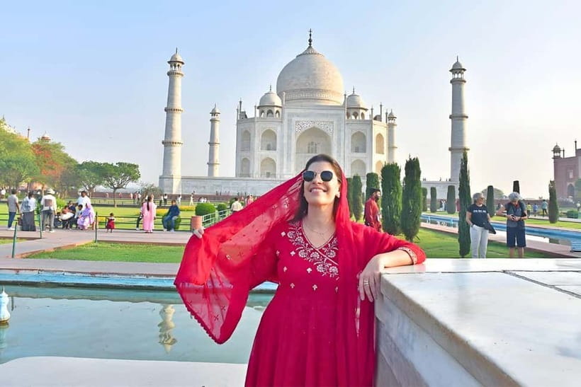 From Delhi: Sunrise Taj Mahal, Agra Fort & Baby Taj Day Tour - Agra Fort, where the story gets more complicated