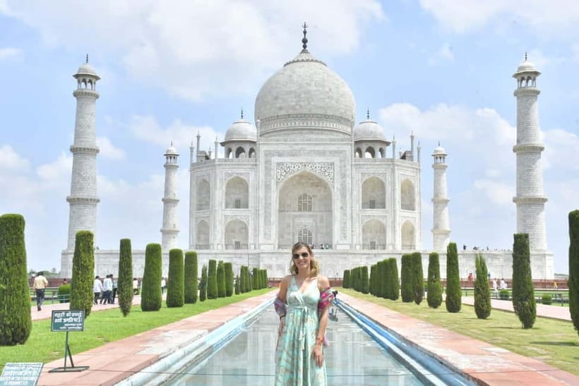 From Delhi: Sunrise Taj Mahal, Agra Fort, & Baby Taj Tour - Delhi pickup and the private car