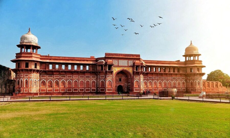From Delhi: Taj Mahal & Agra City Tour By Gatiman Train - What The $34 Price Really Buys