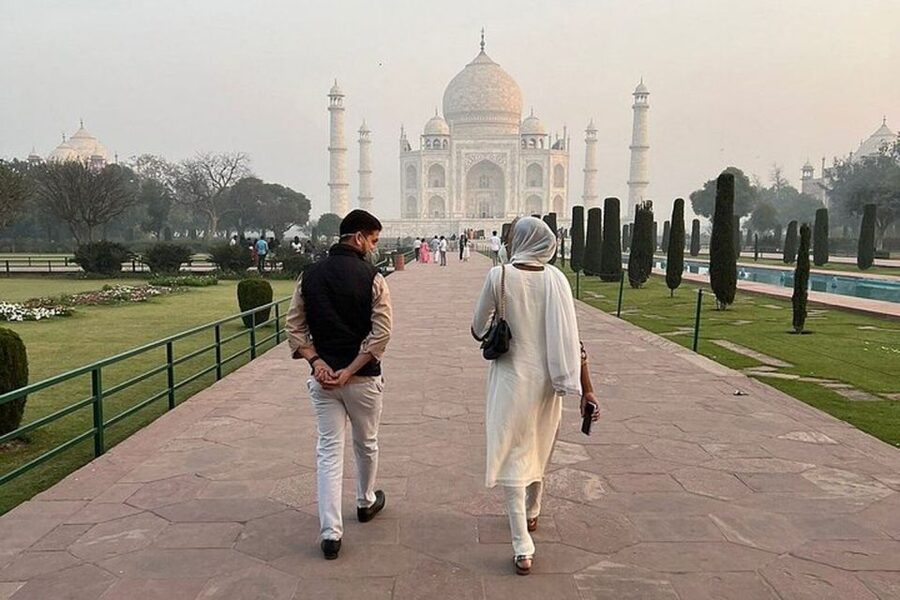 From Delhi: Taj Mahal & Agra Day Tour by Superfast Train - Guides, drivers, and the human side of the tour