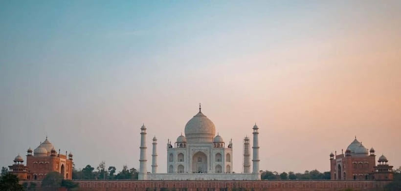 From Delhi: Taj Mahal & Agra Day Tour with Fatehpur Sikri - Who should choose this tour