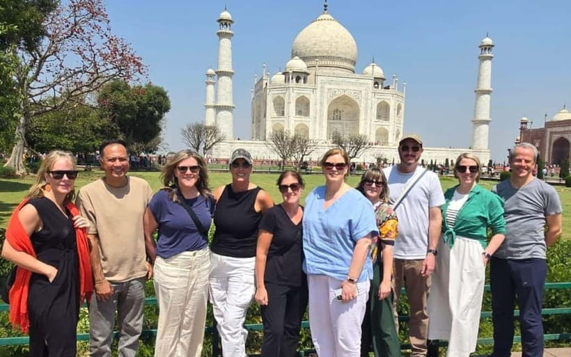 From Delhi: Taj Mahal & Agra Fort Private Day Tour By Car - Agra Fort and the Mughal royal story