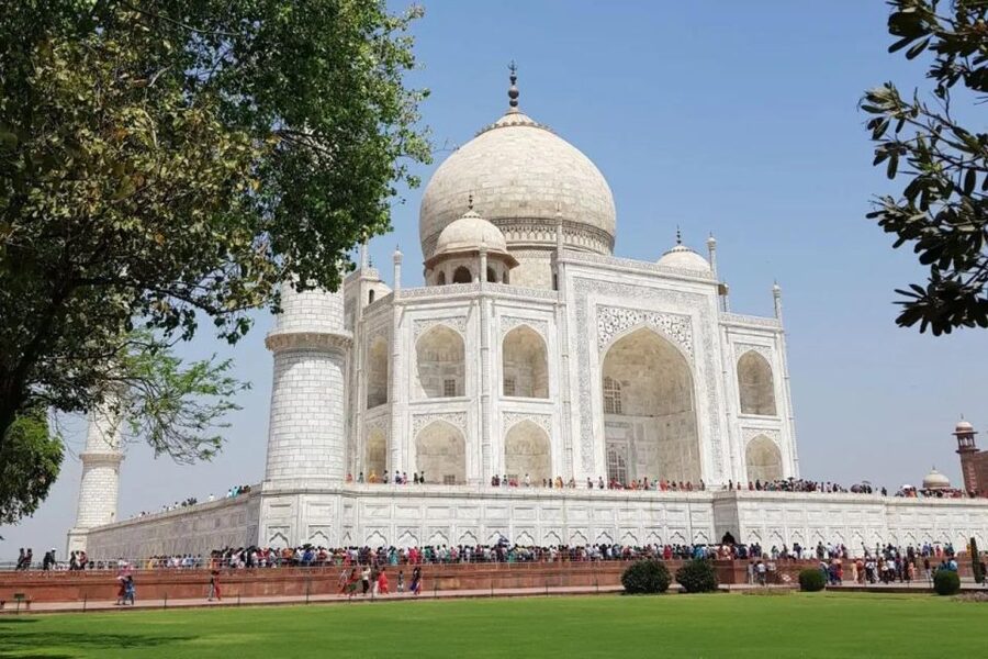 From Delhi: Taj Mahal, Agra & Mathura Tour by Car - ISKCON Temple and the final Vrindavan stop