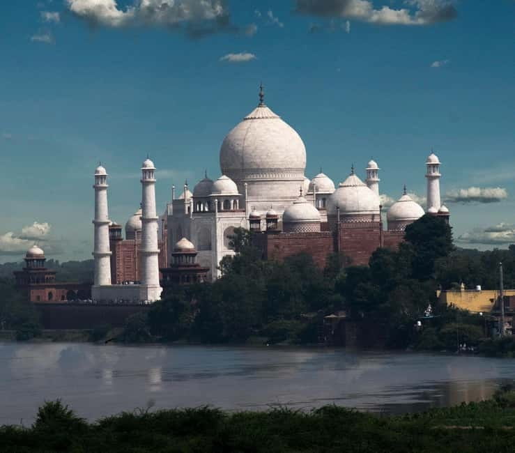 From Delhi: Taj Mahal, Agra & Mathura Tour by Car - Why this route works in one long day