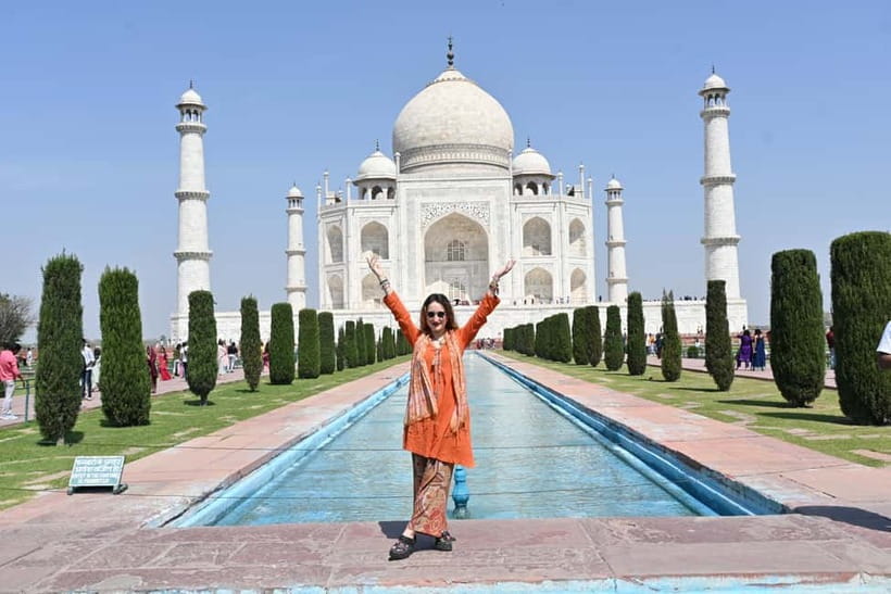 From Delhi: Taj Mahal & Agra Tour by Gatimaan Express Train - Agra Fort and the Mughal capital