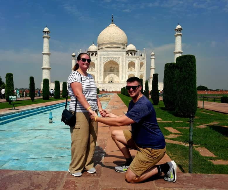 From Delhi: Taj Mahal & Agra Tour by Gatimaan Express Train - Returning to Delhi by train