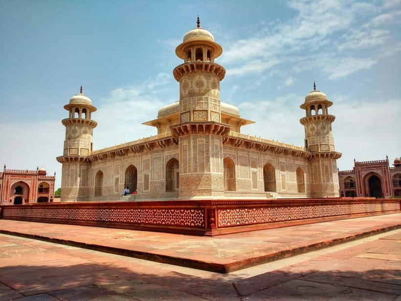 From Delhi: Taj Mahal & Agra Tour with Lunch at Marriott - Seeing the Taj Mahal Before the Crowds