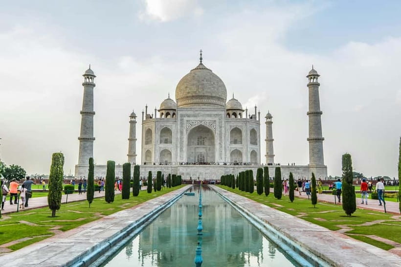 From Delhi: Taj Mahal & Agra Tour with Lunch at Marriott - Shopping, Photos, and Other Extras