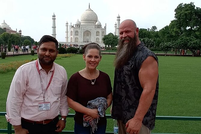 From Delhi Taj Mahal and Agra Tour by Car - The long road from Delhi to Agra