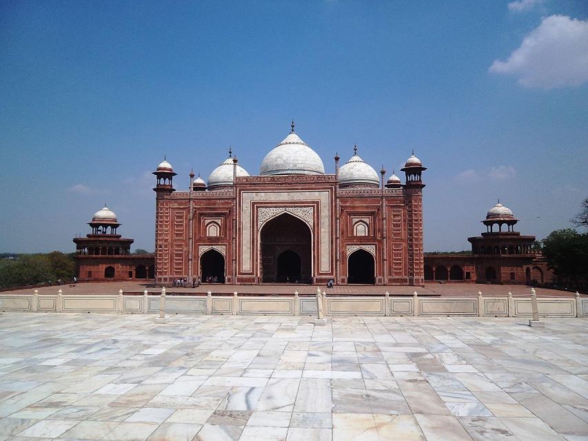 From Delhi: Taj Mahal Tour with Professional Photographer - Who will get the most from this tour