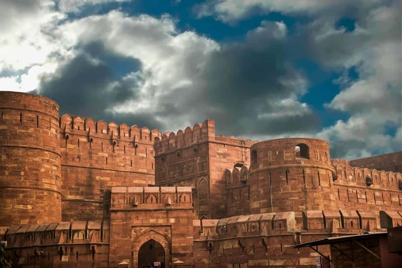 From Jaipur: Agra Private Day Trip with Taj Mahal &Agra Fort - Agra Fort and the Mughal court