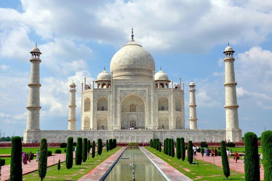 From Jaipur: Private Taj Mahal Sunrise & Agra Fort Tour - Seeing the Taj Mahal in the first light