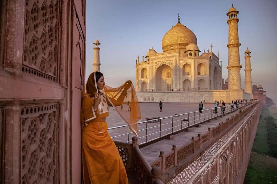 From Jaipur: Same Day Taj Mahal Tour with Fatehpur Sikri - Fatehpur Sikri, an imperial city on the route