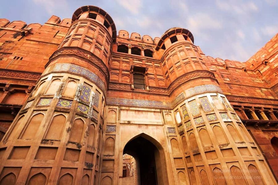 From Jaipur: Same Day Taj Mahal Tour with Fatehpur Sikri - Agra Fort and the story of Mughal power