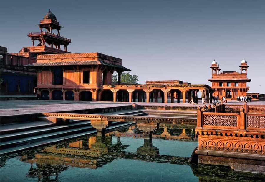 From Jaipur: Same Day Taj Mahal Tour with Fatehpur Sikri - Lunch and the Baby Taj