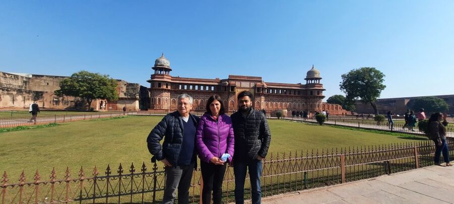 From Jaipur : Taj Mahal & Agra fort Tour and Drop Delhi - The 200-kilometer transfer to Delhi