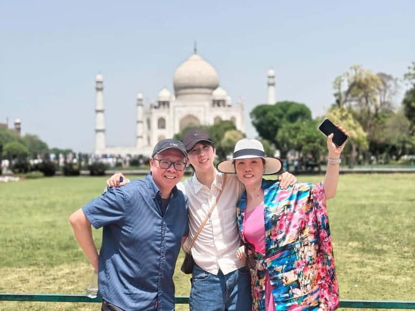 From Jaipur: Taj Mahal & Agra Private Guided Day Tour - Lunch at Courtyard by Marriott Agra
