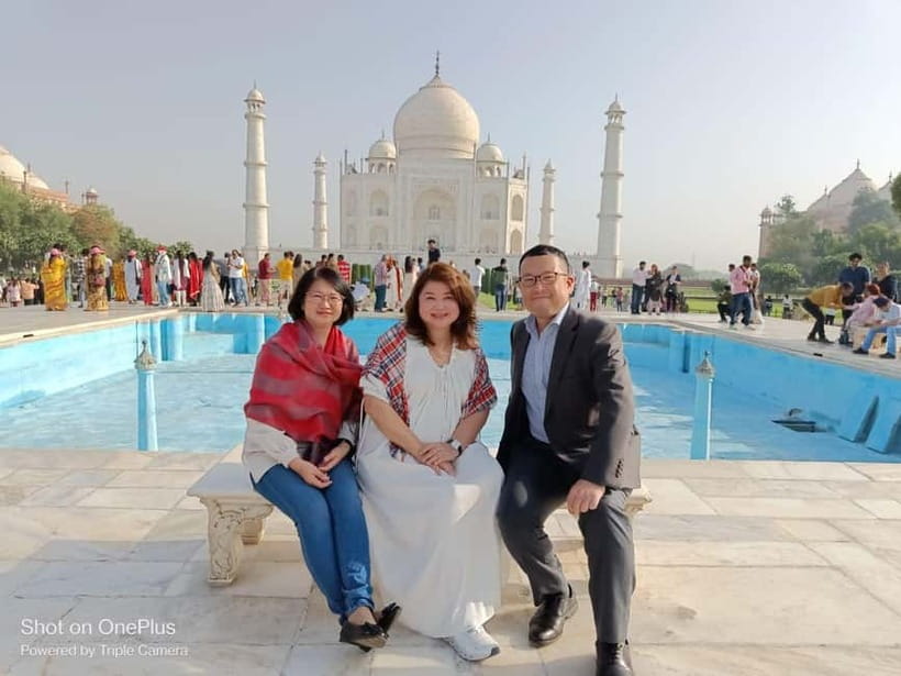 From Jaipur: Taj Mahal & Agra Private Guided Day Tour - The guide is the real value