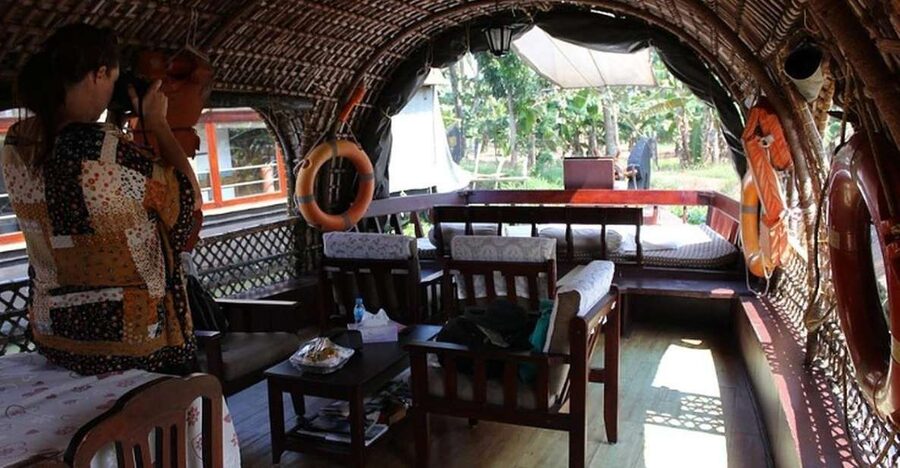 From Kochi: 2-Day 1-Night Alappuzha Private Houseboat Cruise - The overnight stay and early morning calm