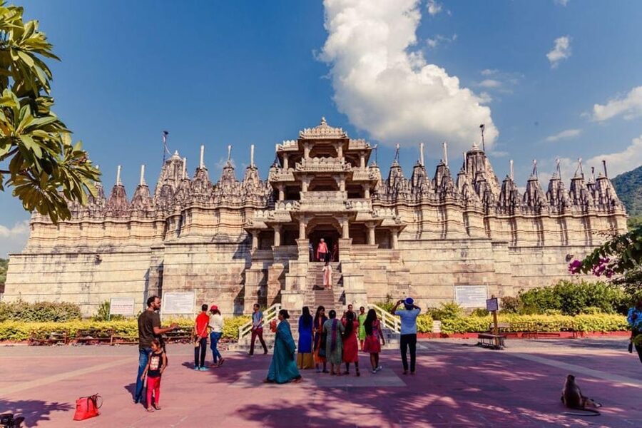 From Udaipur To Kumbhalgarh To Ranakpur To Jodhpur One Way - Lunch, chai, and the value of a private schedule