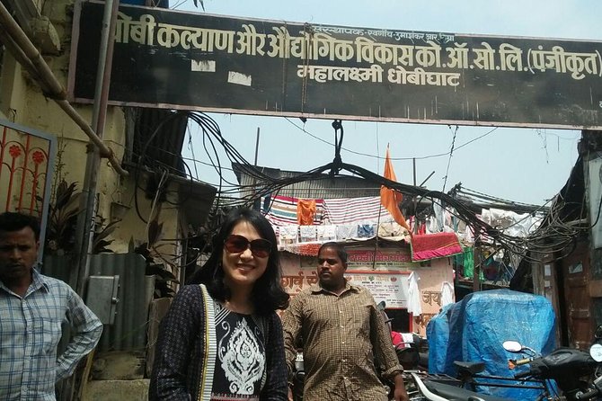Full day city tour of Mumbai with guide & lunch - CST: Mumbai’s great railway landmark