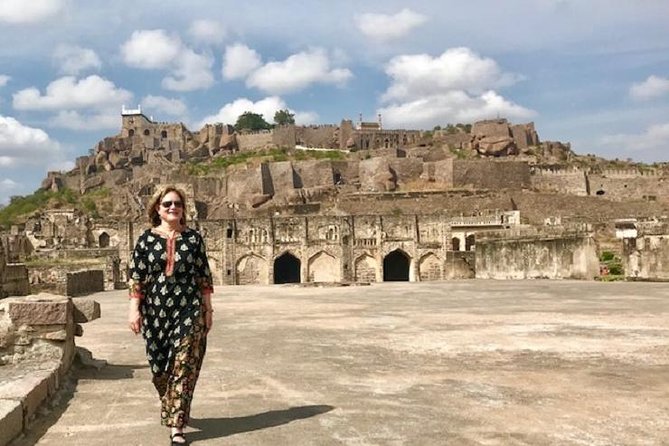 Full day guided tour of Hyderabad - Golconda Fort: Allow the full two hours