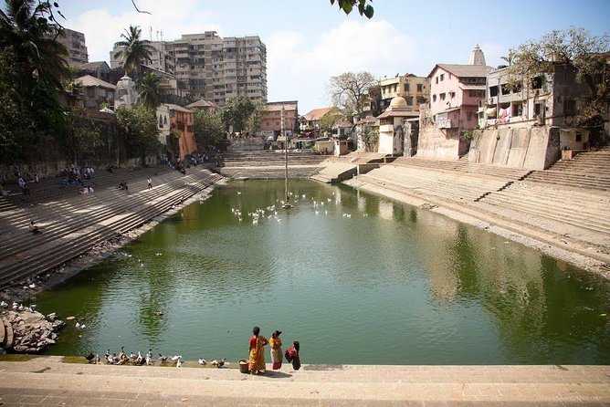 Full Day Mumbai Sightseeing Tour with Dharavi Slum - Dhobi Ghat and the working city